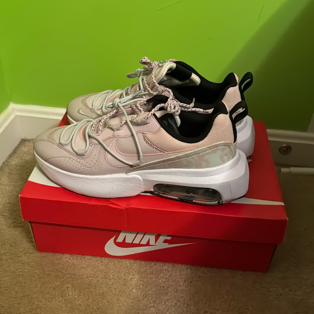 W Air Max Viva (Barley Rose Color)